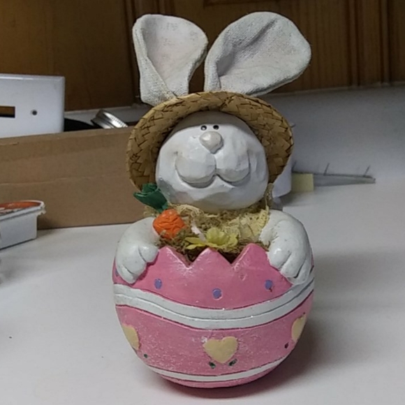 Easter bunny - Picture 1 of 5